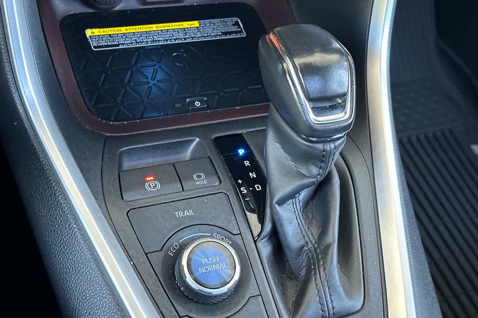 Thumbnail: 2020 Toyota RAV4 - 23