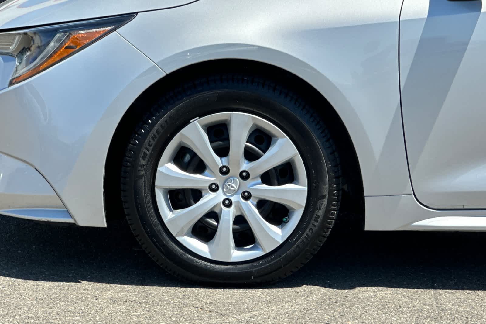 Thumbnail: 2020 Toyota Corolla - 28