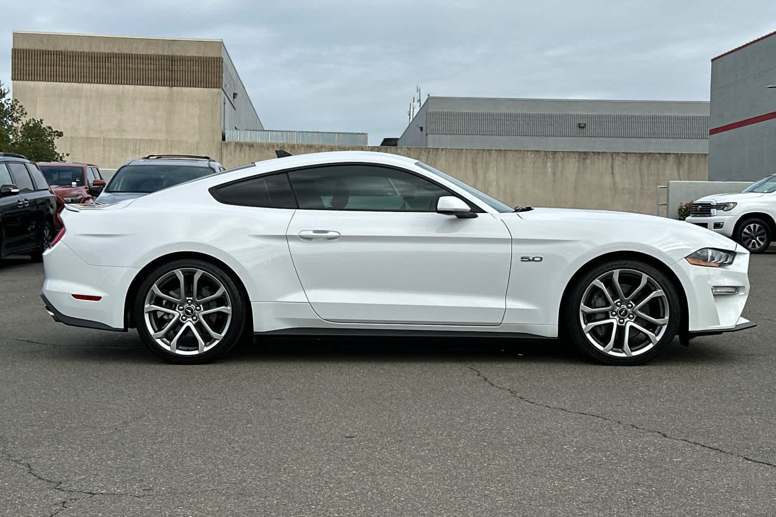 Thumbnail: 2022 Ford Mustang - 5