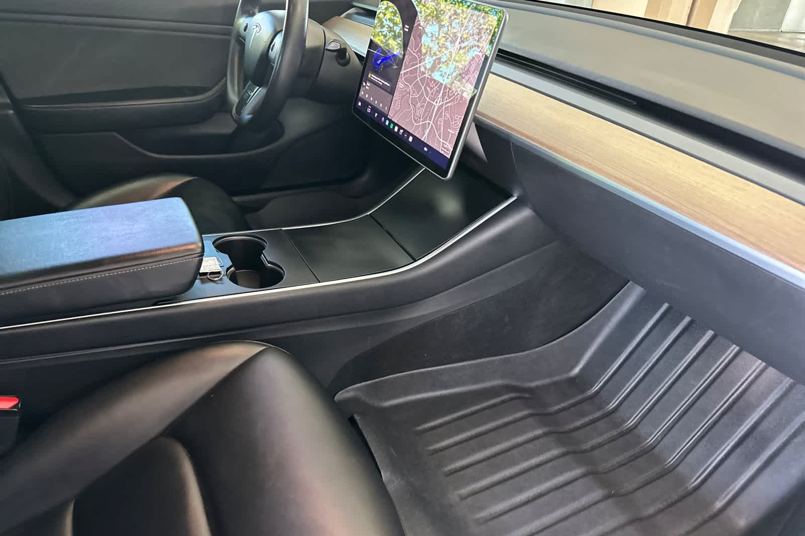 Thumbnail: 2018 Tesla Model 3 - 16
