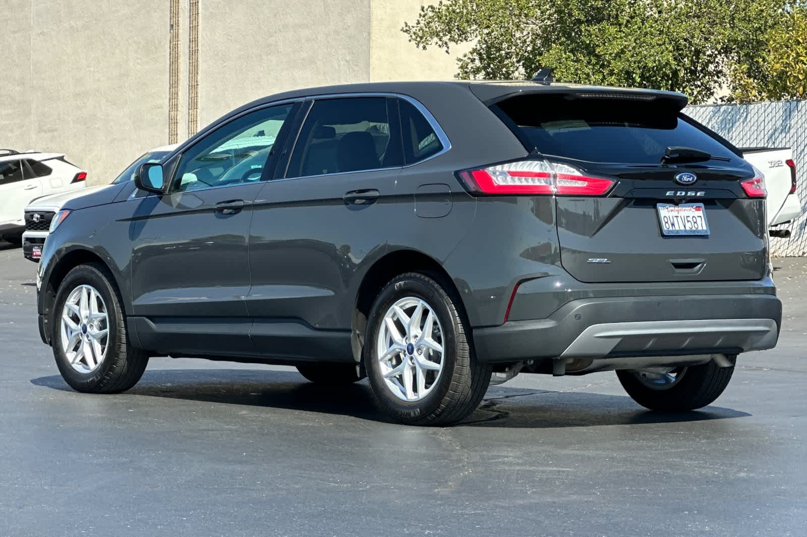 Thumbnail: 2021 Ford Edge - 7