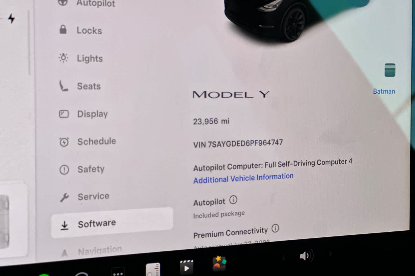 2023 Tesla Model Y  28