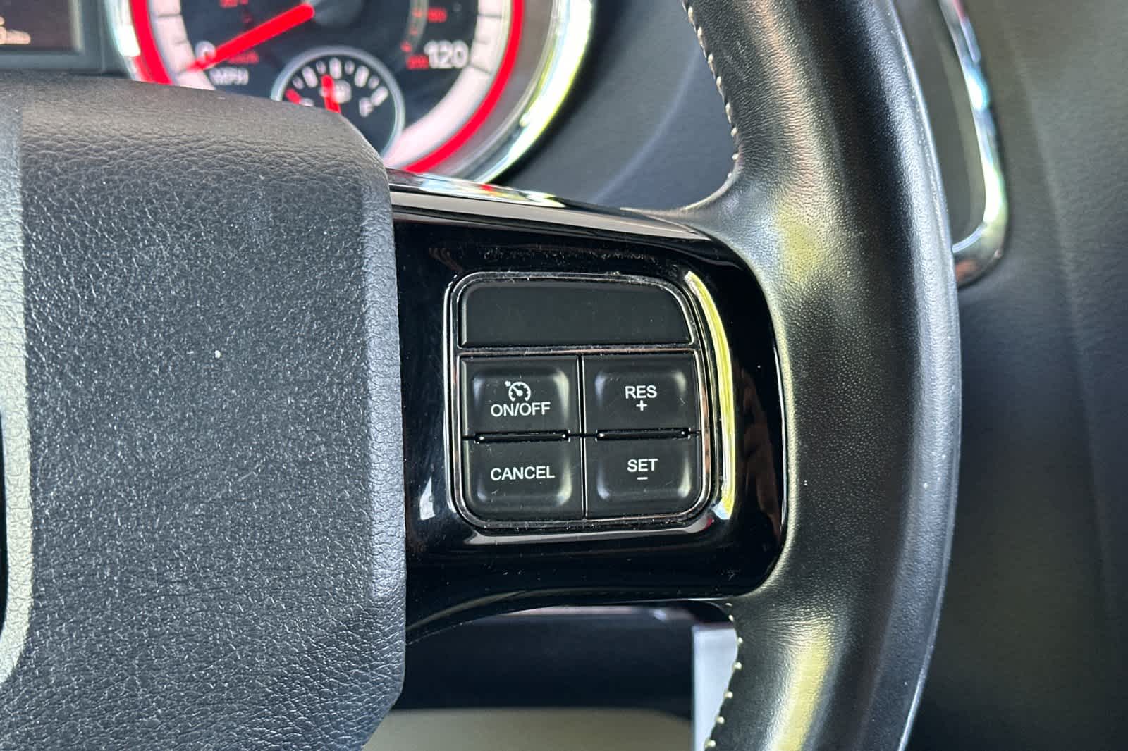 Thumbnail: 2019 Dodge Grand Caravan - 26