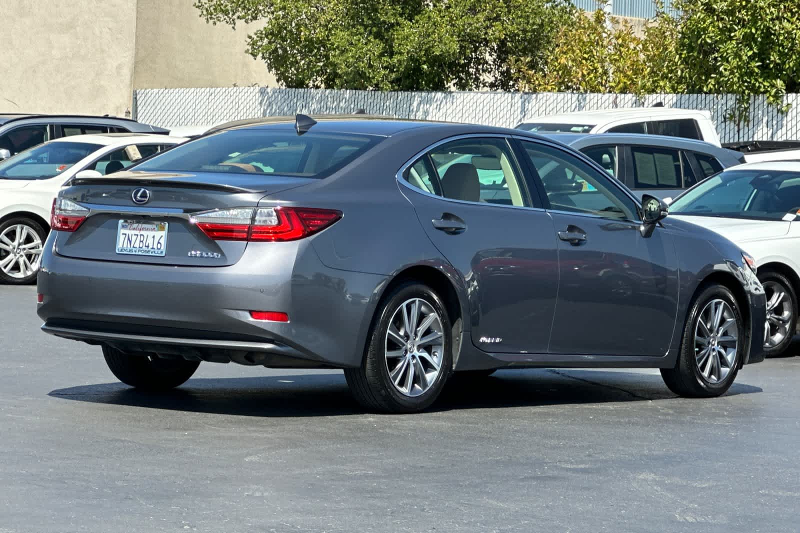 Thumbnail: 2016 Lexus ES - 2