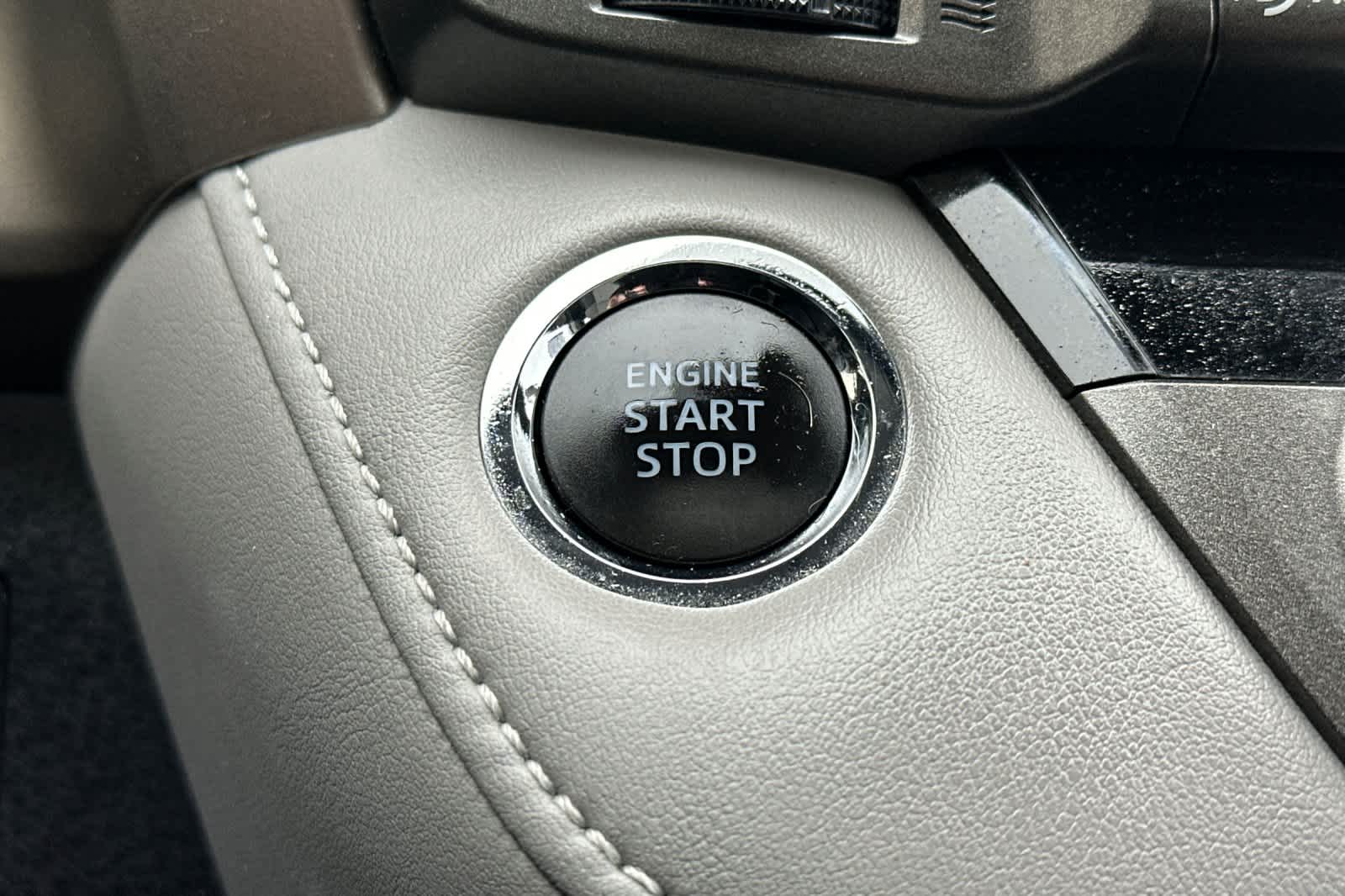 Thumbnail: 2015 Toyota RAV4 - 24