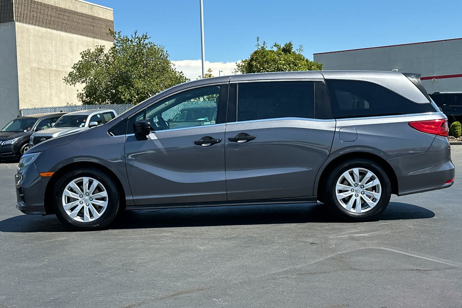 Thumbnail: 2020 Honda Odyssey - 9