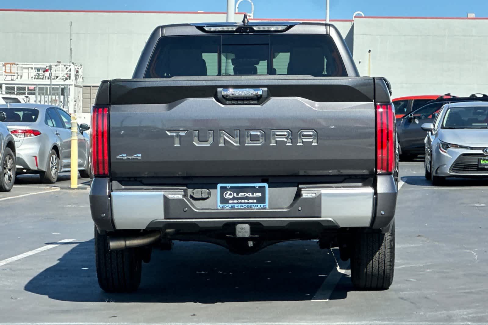 Thumbnail: 2024 Toyota Tundra - 8