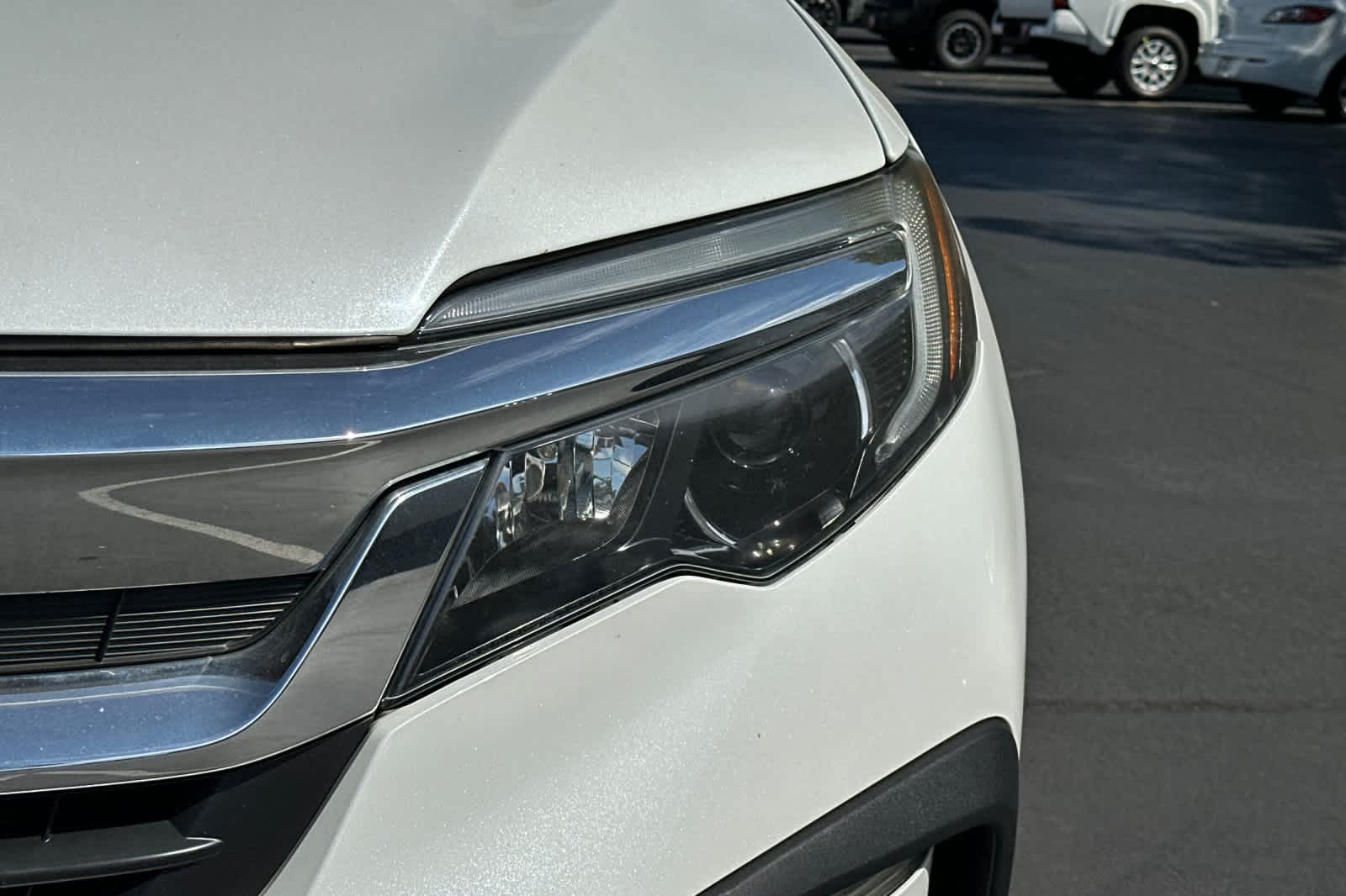 Thumbnail: 2020 Honda Pilot - 9