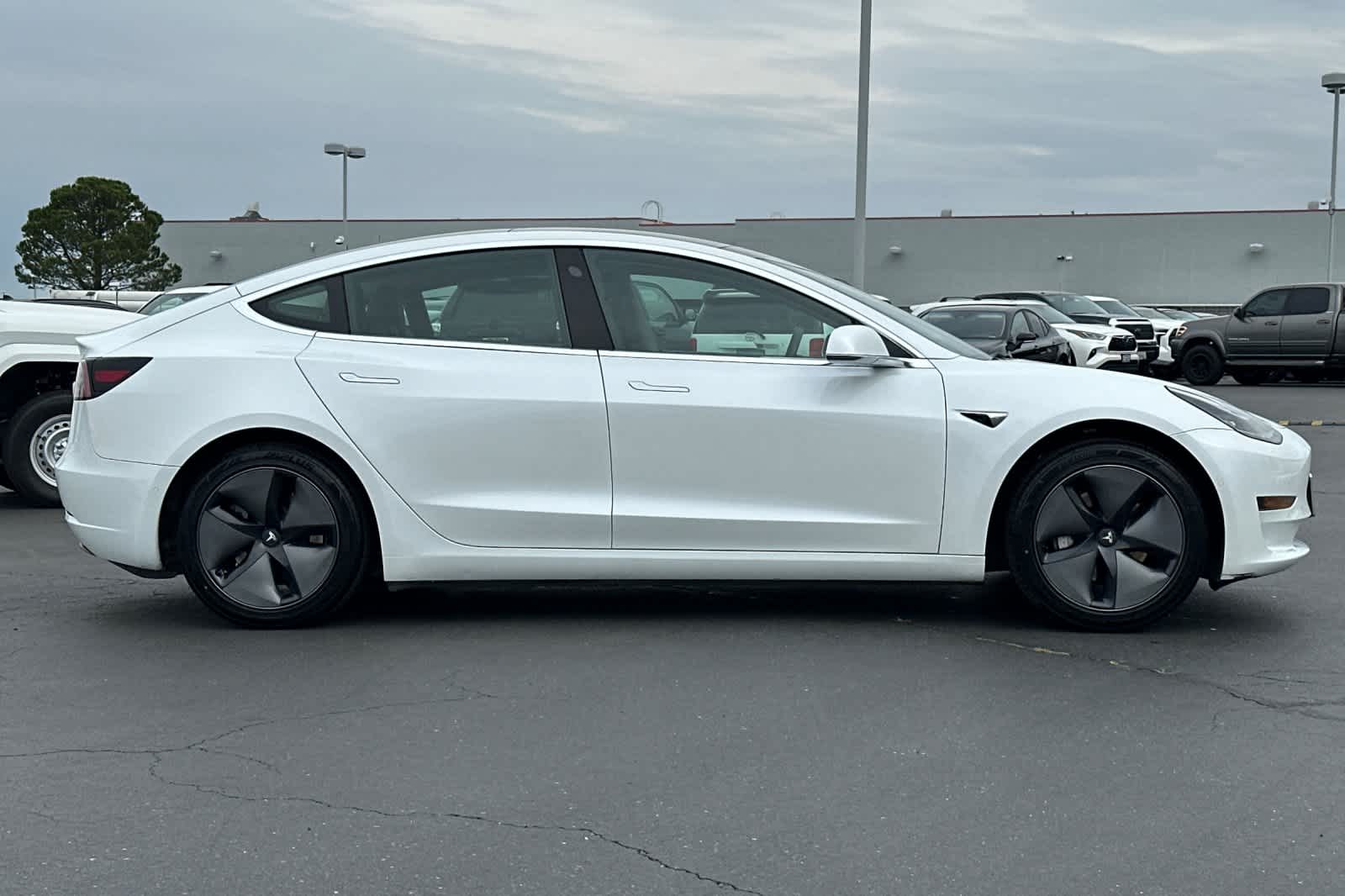 Thumbnail: 2019 Tesla Model 3 - 6