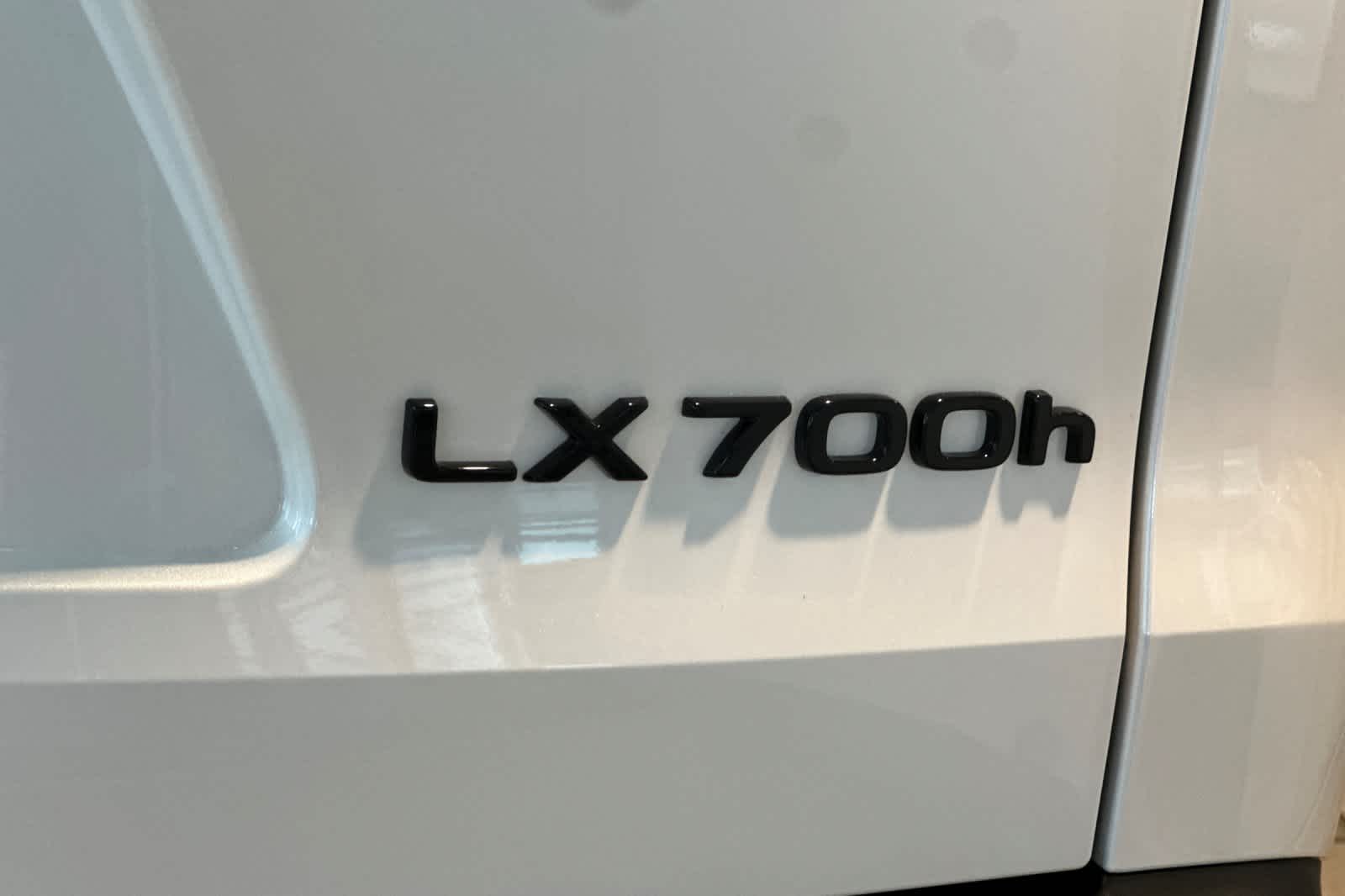 Thumbnail: 2025 Lexus LX - 30