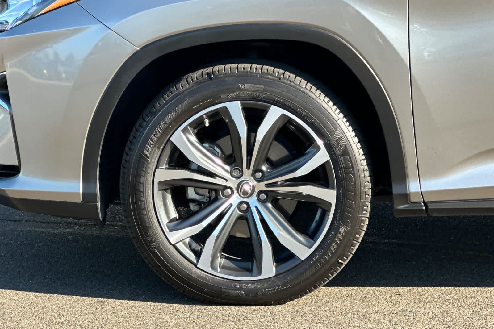 Thumbnail: 2019 Lexus RX - 32