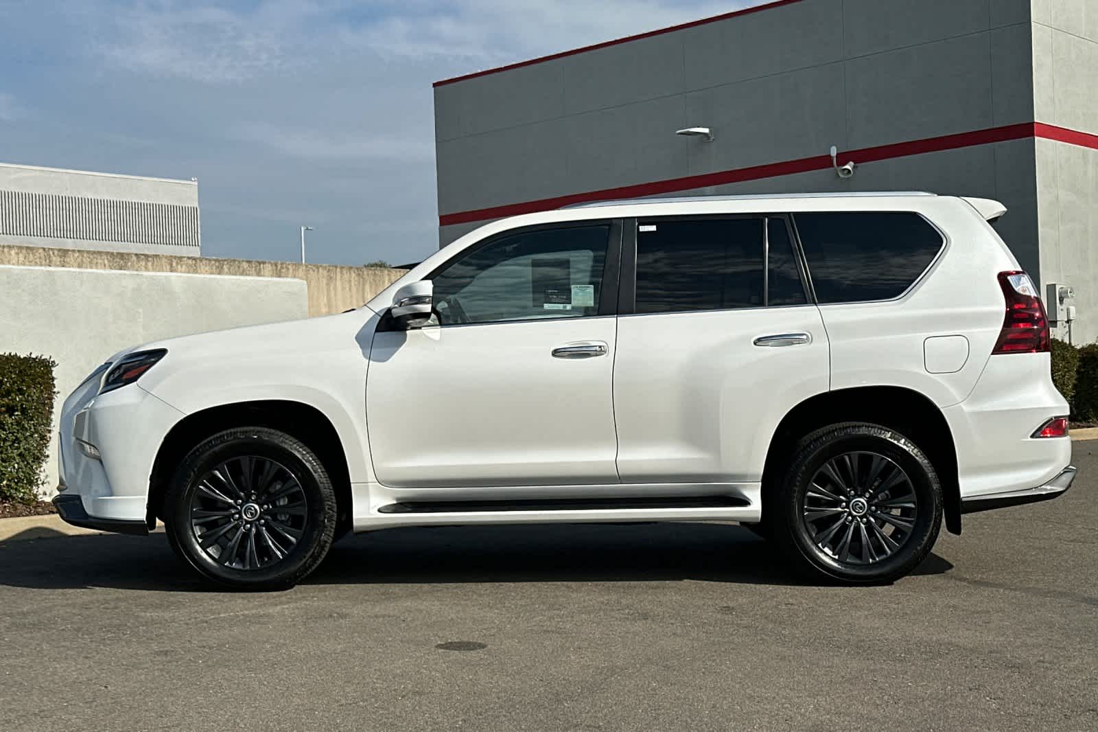 Thumbnail: 2021 Lexus GX - 9