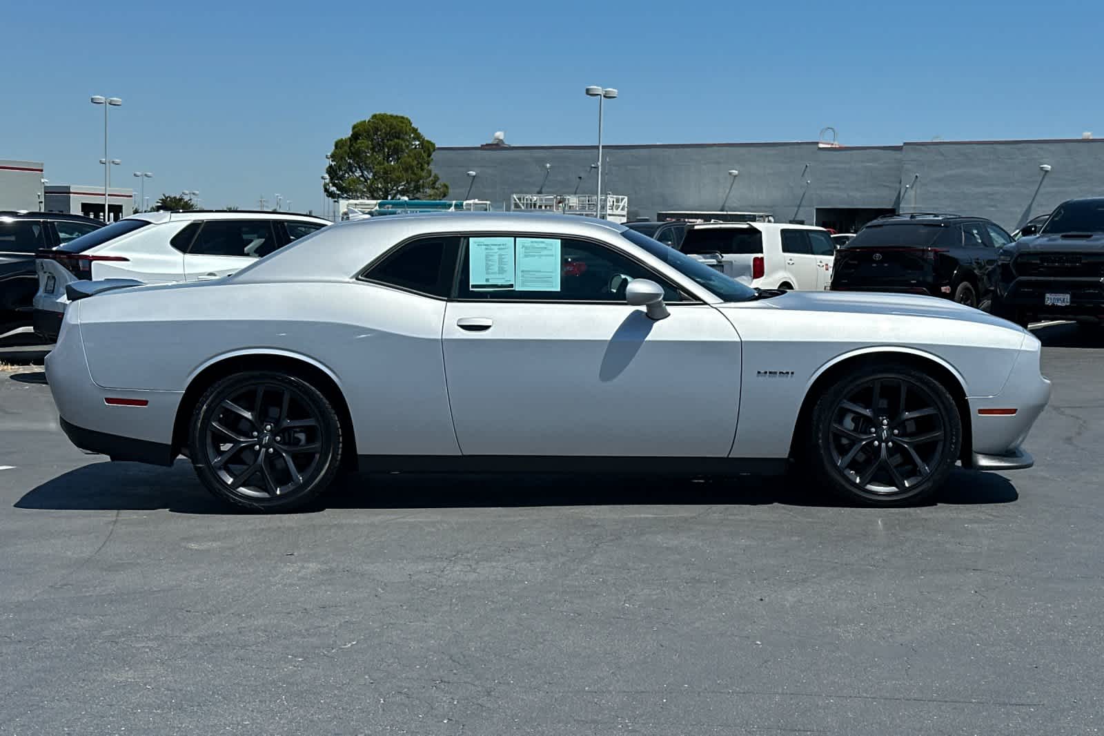 Thumbnail: 2022 Dodge Challenger - 5