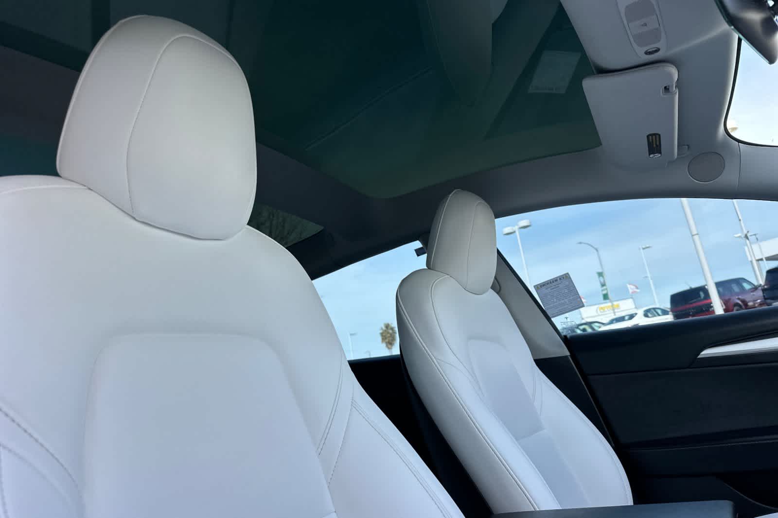 Thumbnail: 2021 Tesla Model 3 - 17