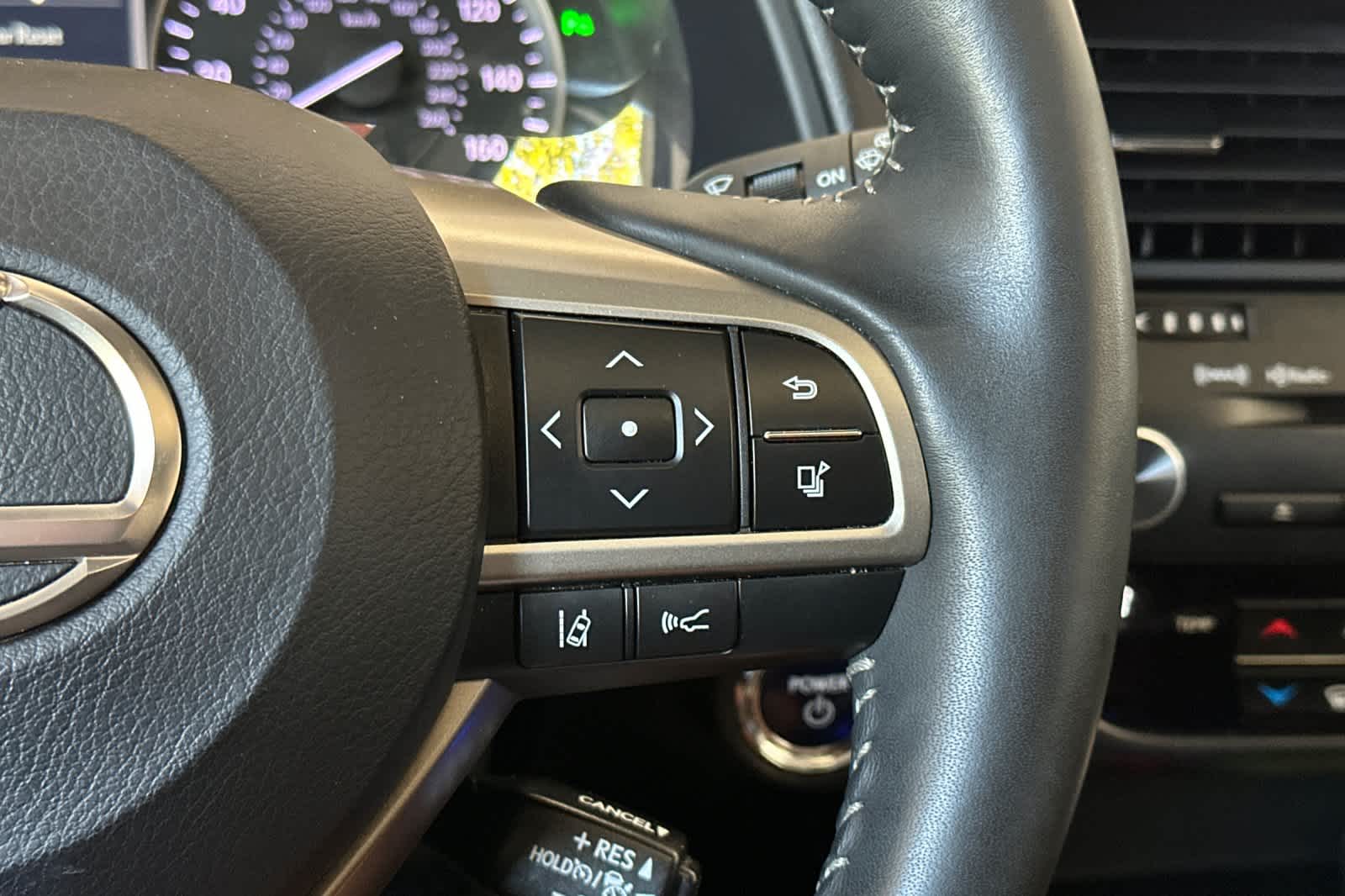 Thumbnail: 2019 Lexus RX - 28