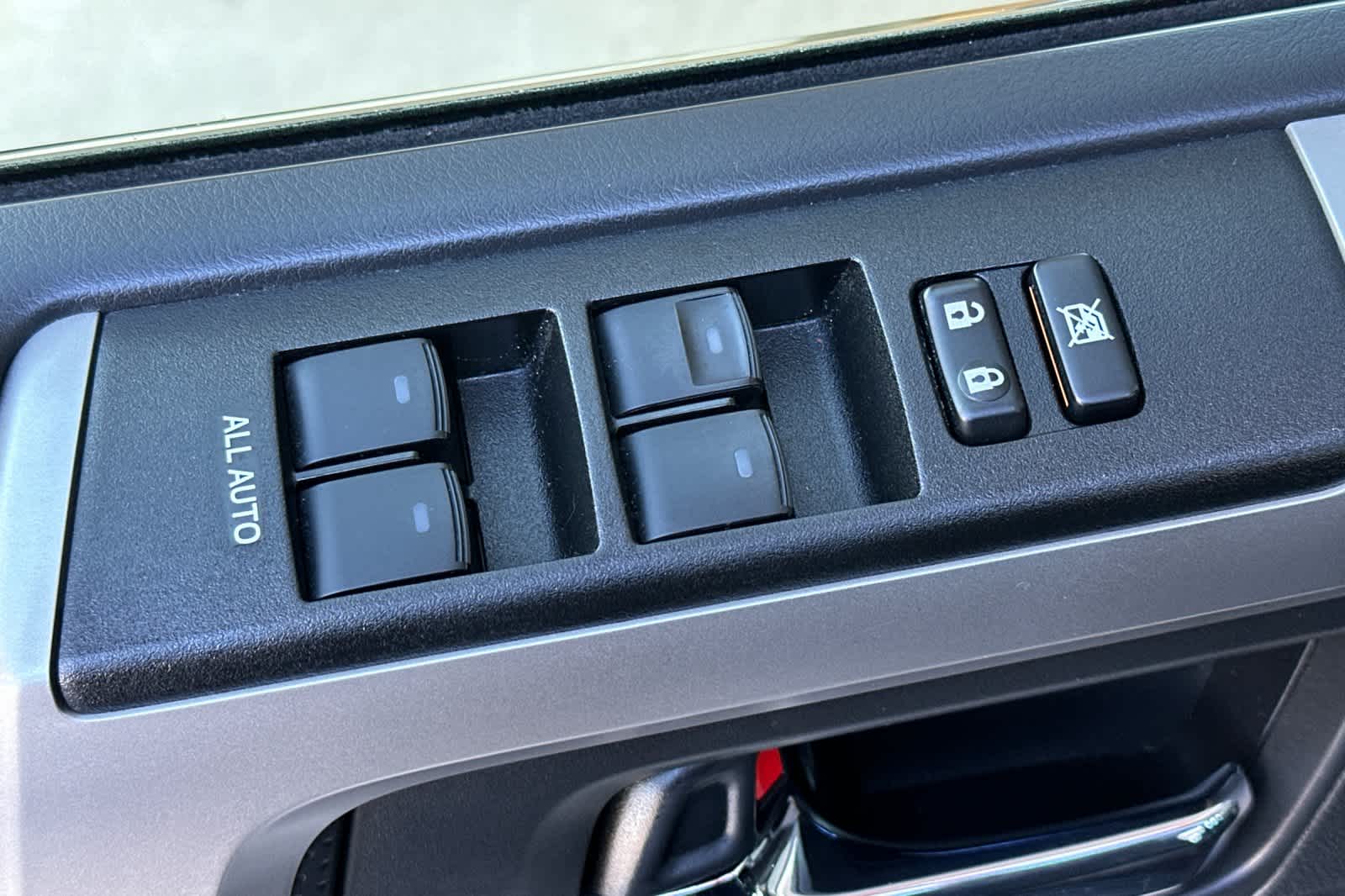 Thumbnail: 2023 Toyota 4Runner - 13