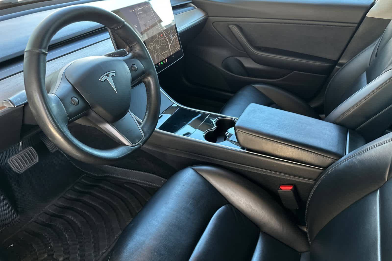 Thumbnail: 2019 Tesla Model 3 - 11
