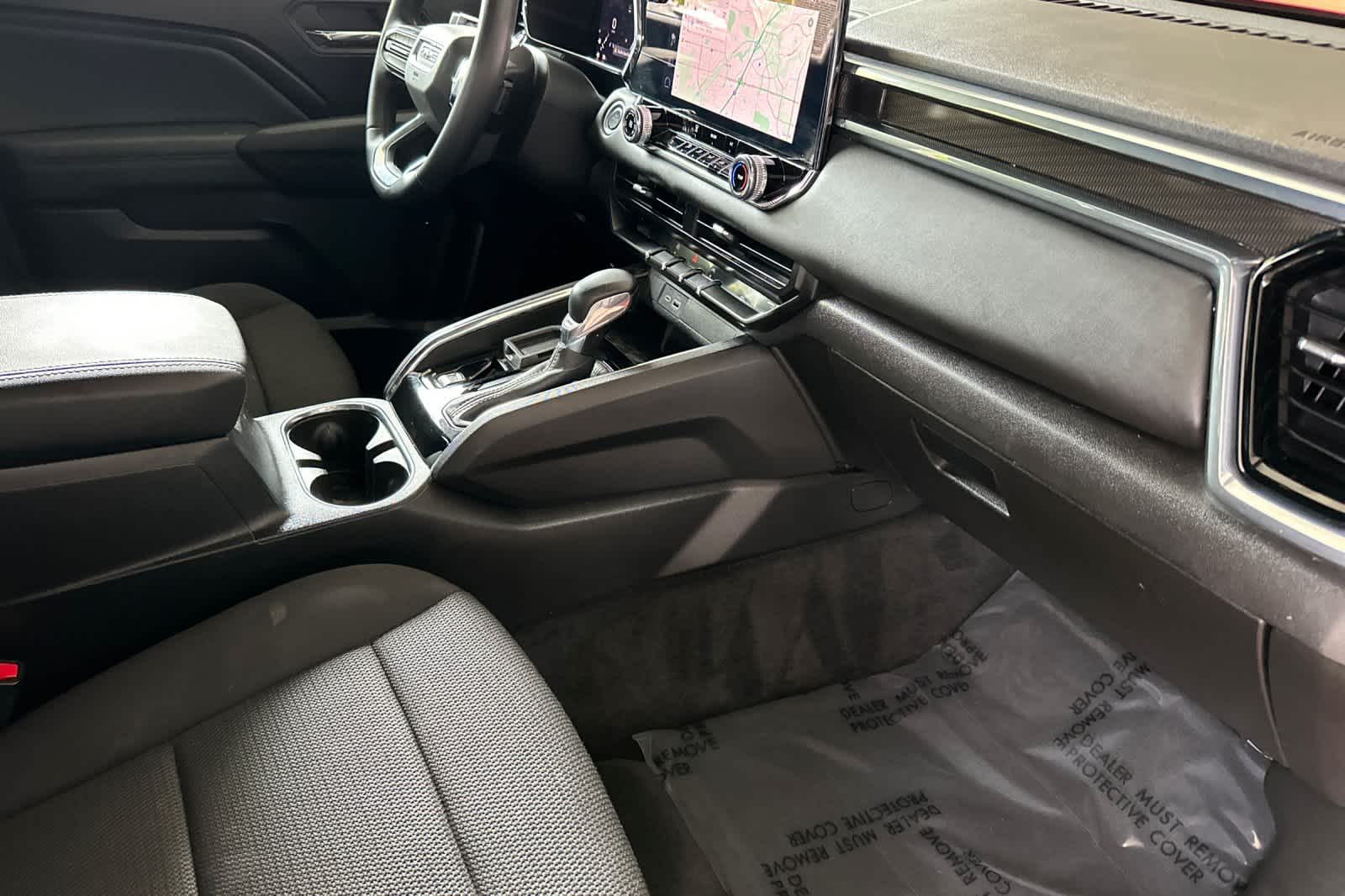 Thumbnail: 2024 GMC Canyon - 16