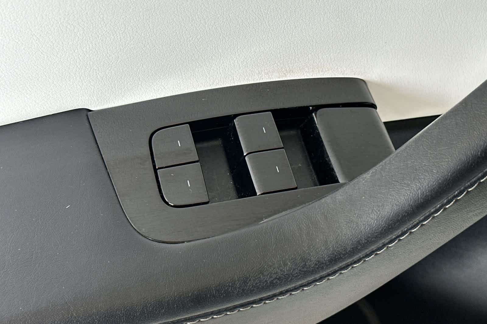 Thumbnail: 2018 Tesla Model 3 - 13