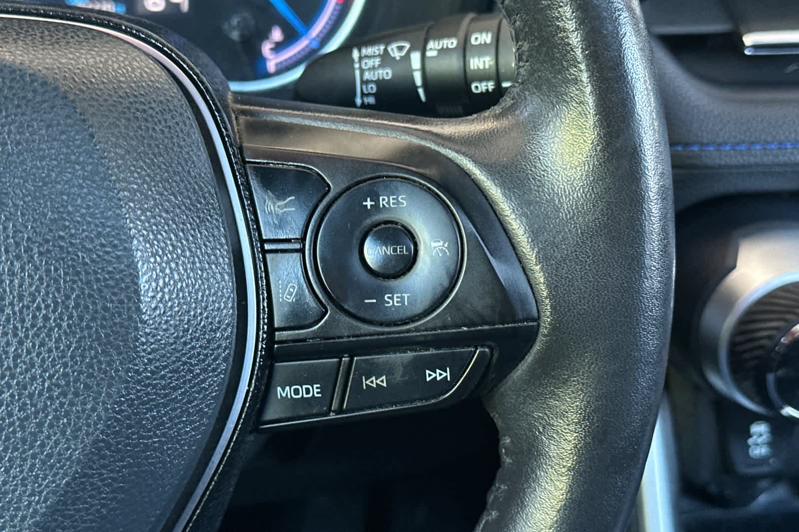 Thumbnail: 2021 Toyota RAV4 - 26