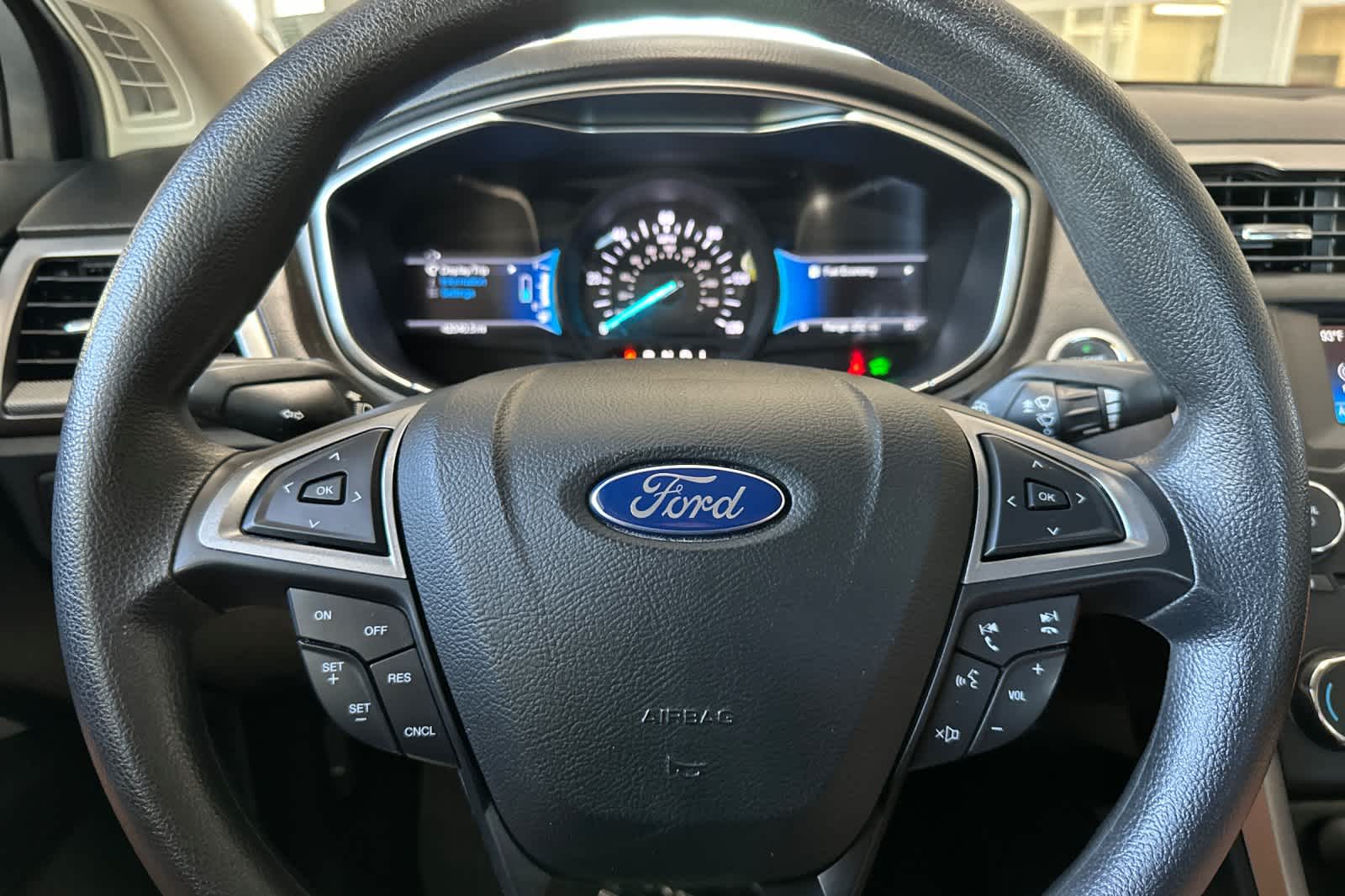 Thumbnail: 2018 Ford Fusion - 23