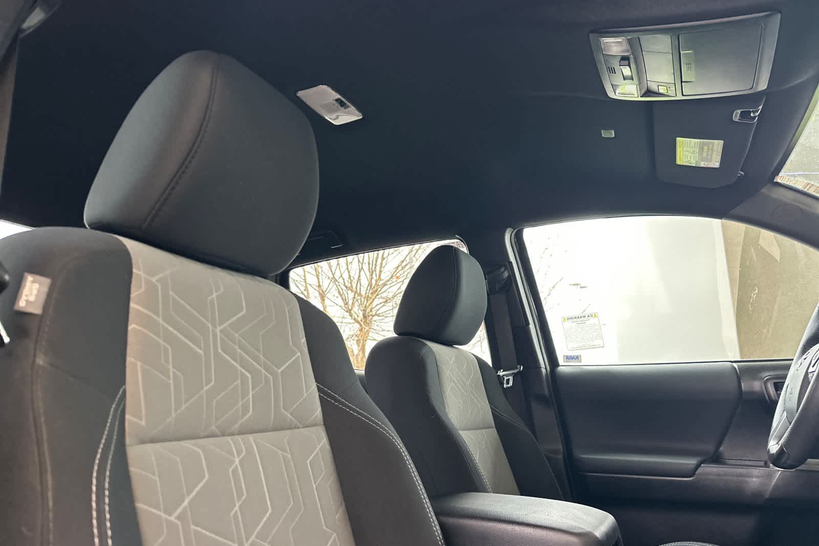 Thumbnail: 2022 Toyota Tacoma - 17