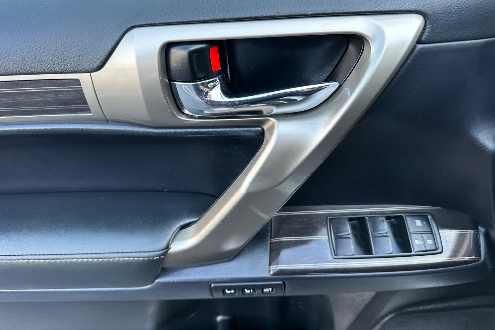 Thumbnail: 2021 Lexus GX - 12