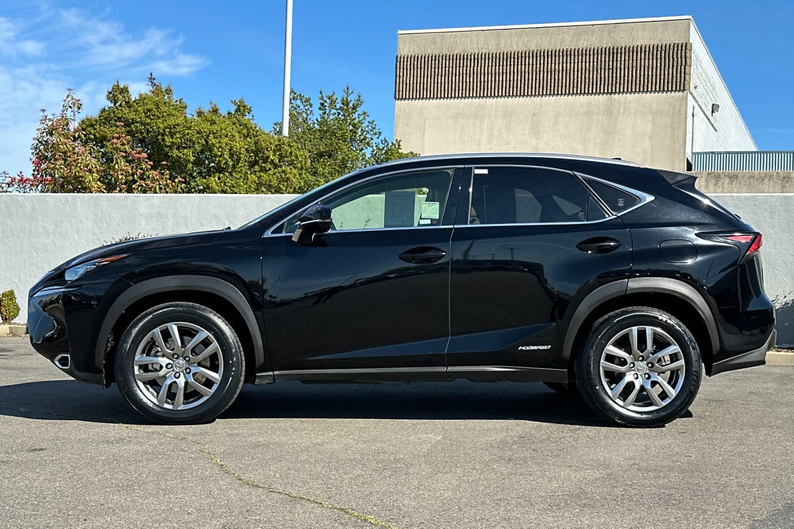 Thumbnail: 2016 Lexus NX - 9