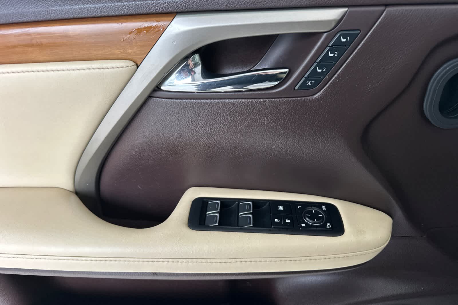 Thumbnail: 2020 Lexus RX - 12