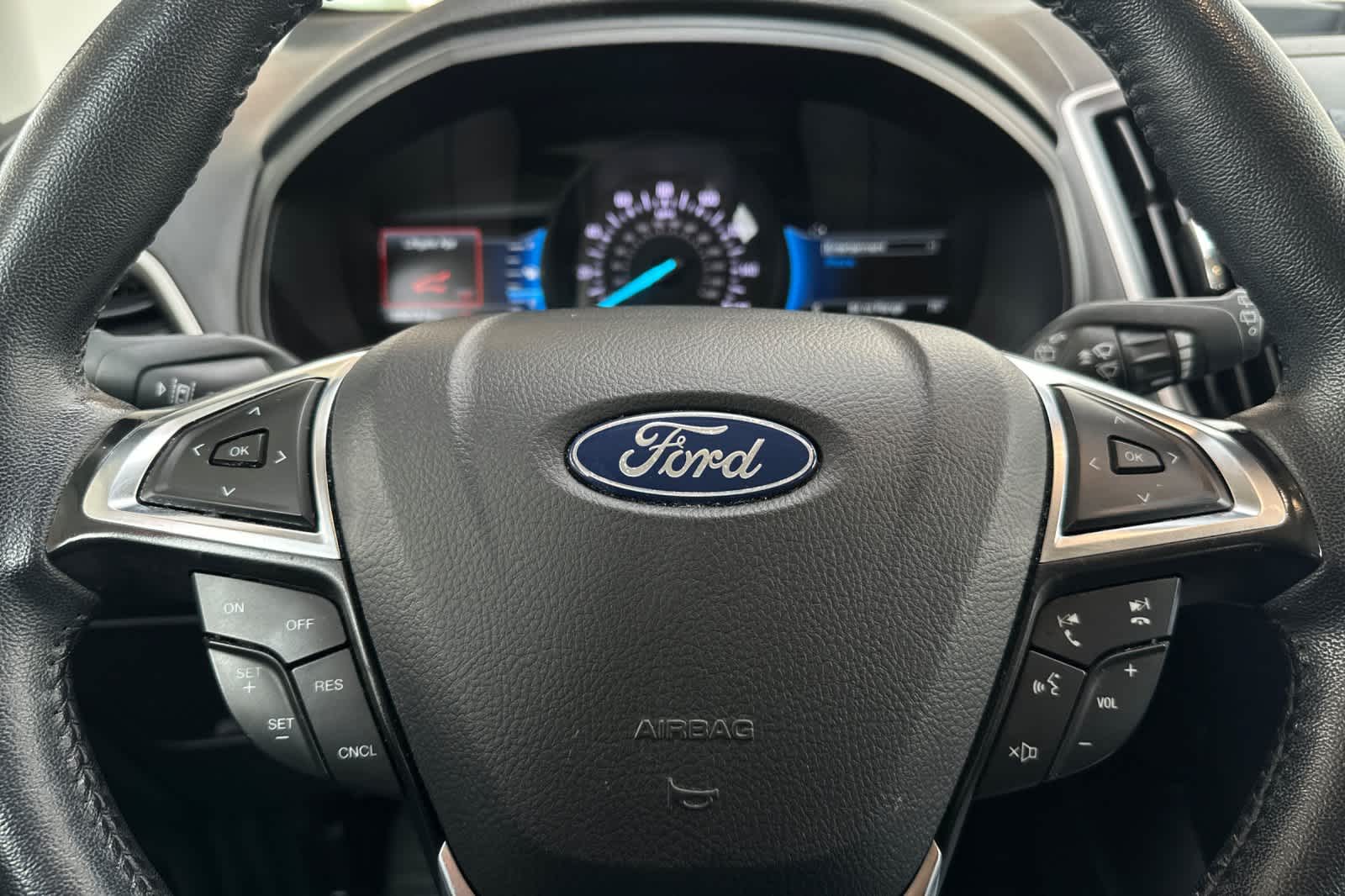 Thumbnail: 2024 Ford Edge - 24