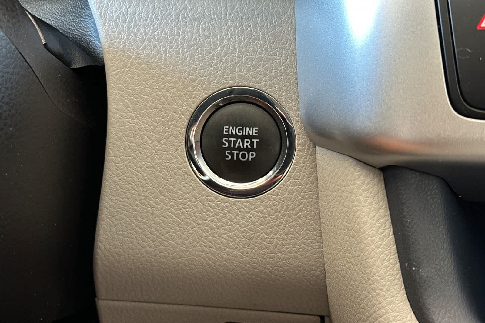 Thumbnail: 2014 Toyota Highlander - 26