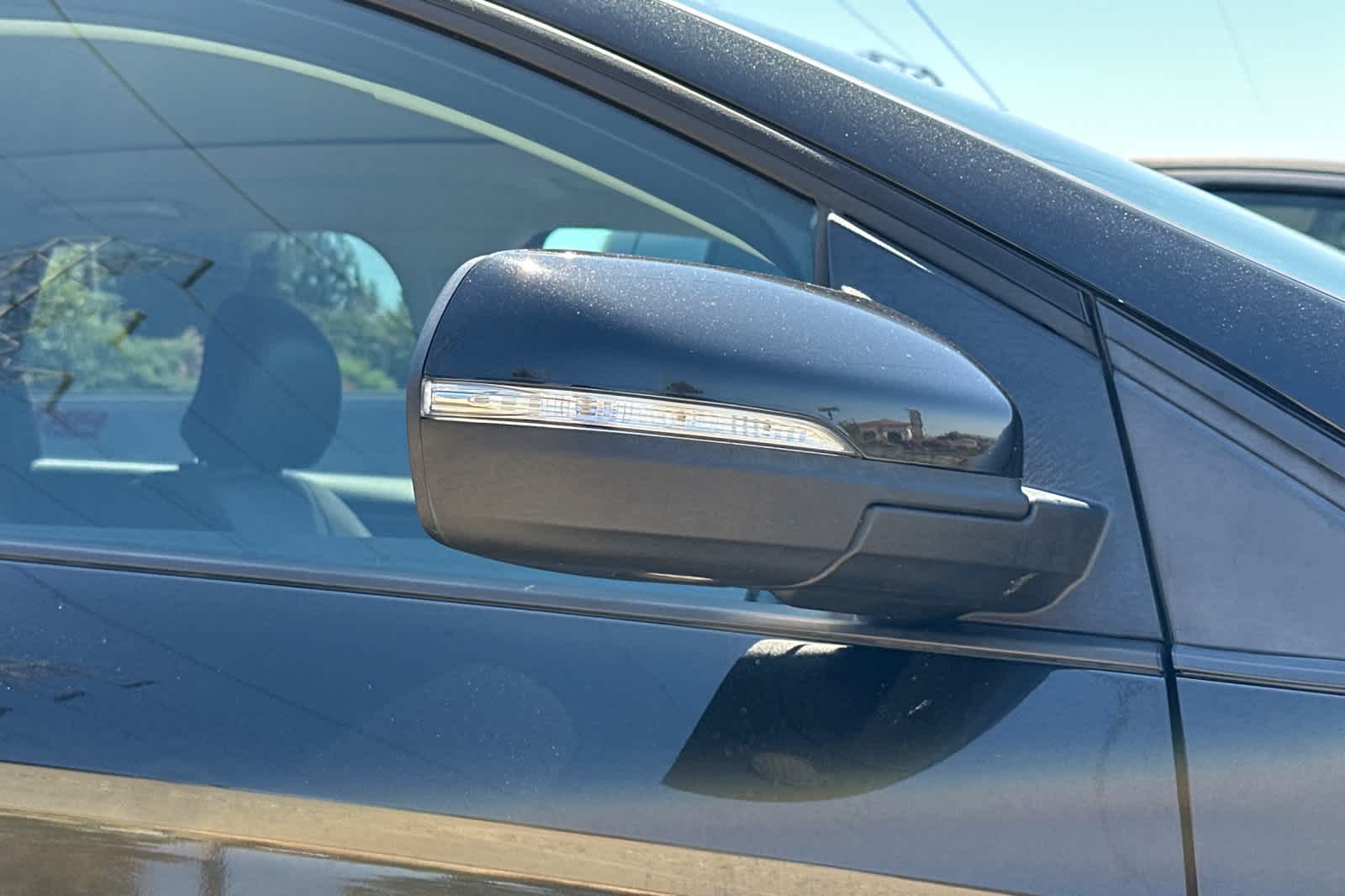 Thumbnail: 2015 Ford Edge - 13
