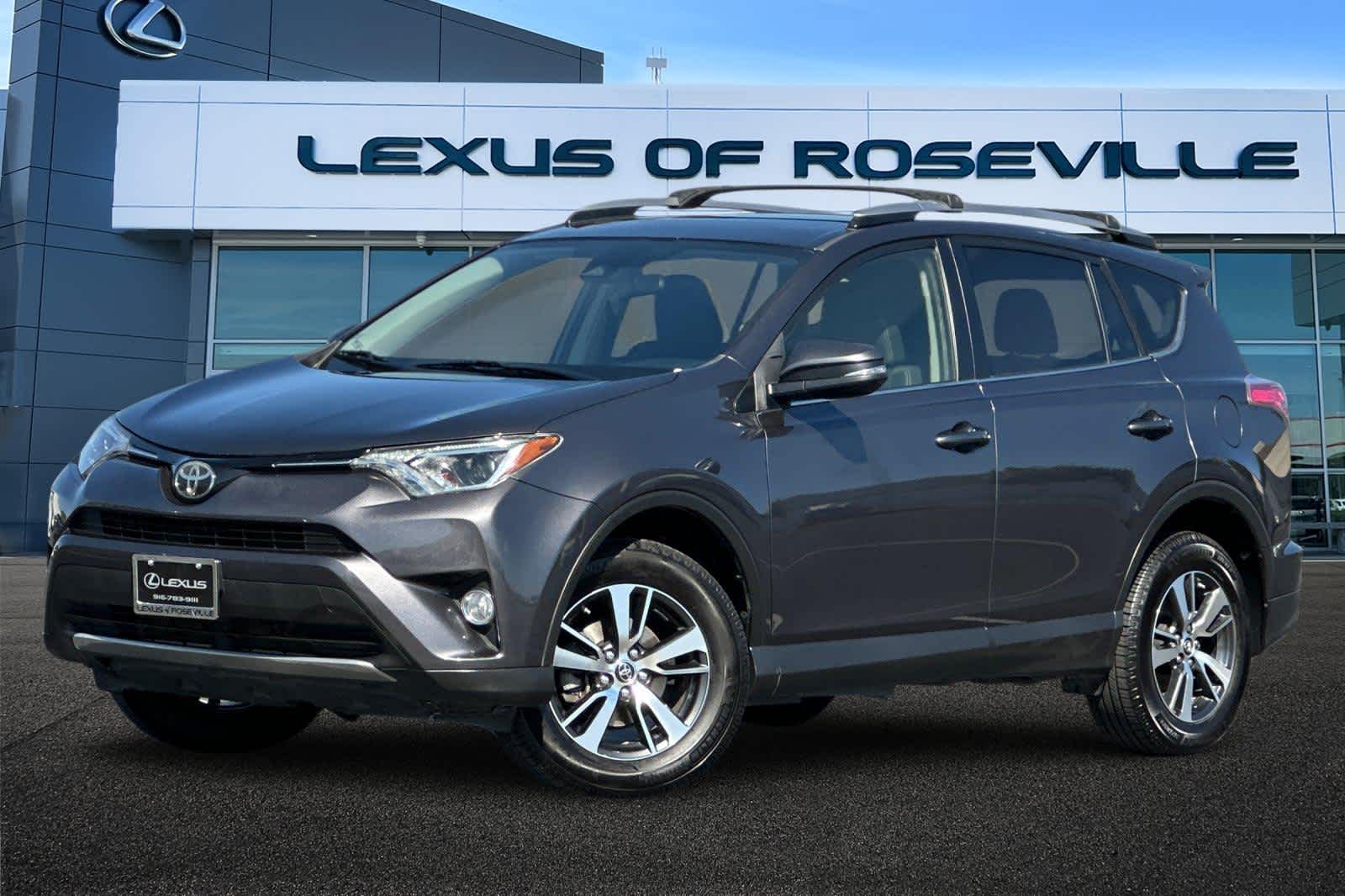 Thumbnail: 2018 Toyota RAV4 - 1