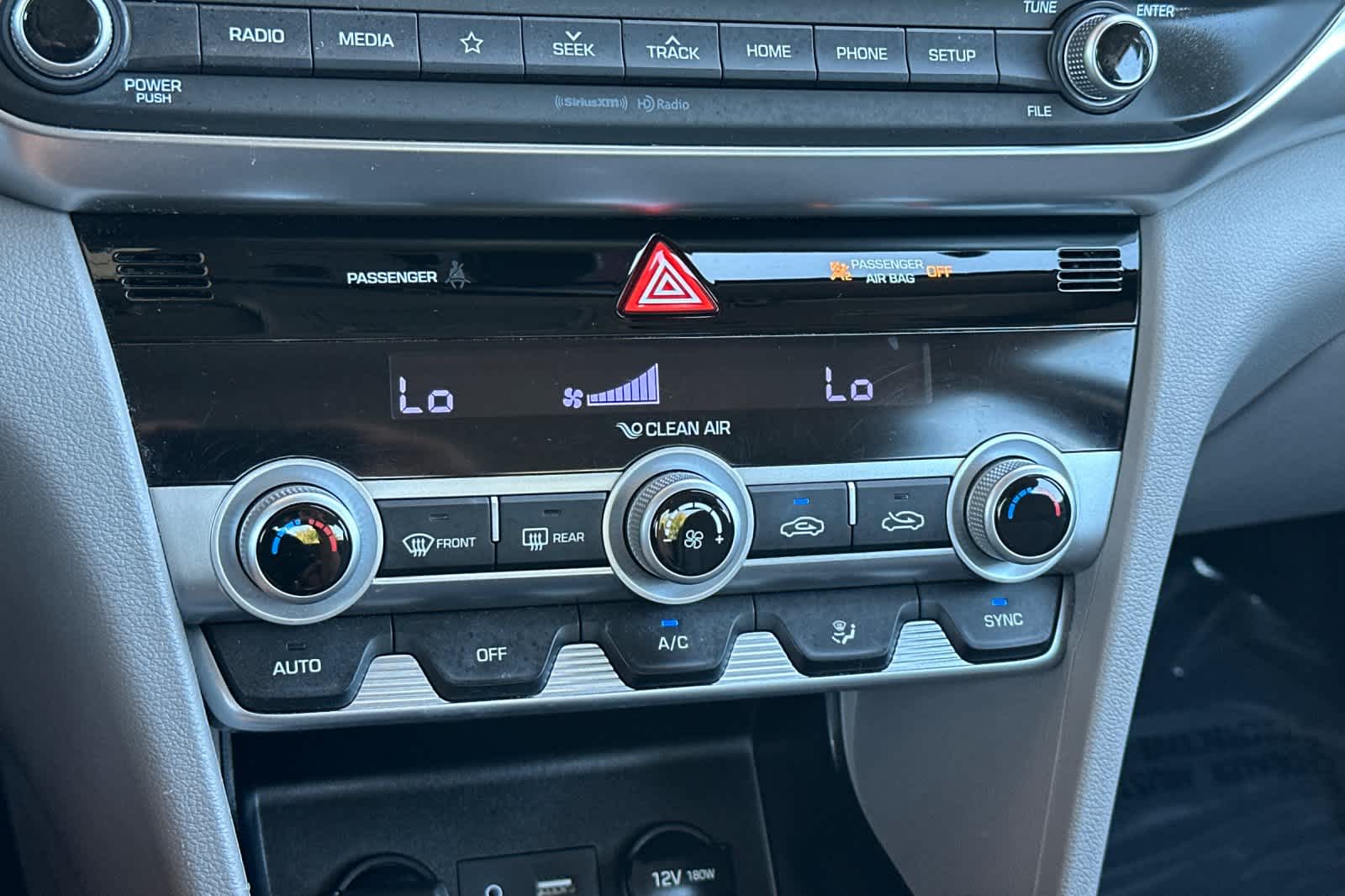 Thumbnail: 2020 Hyundai Elantra - 20