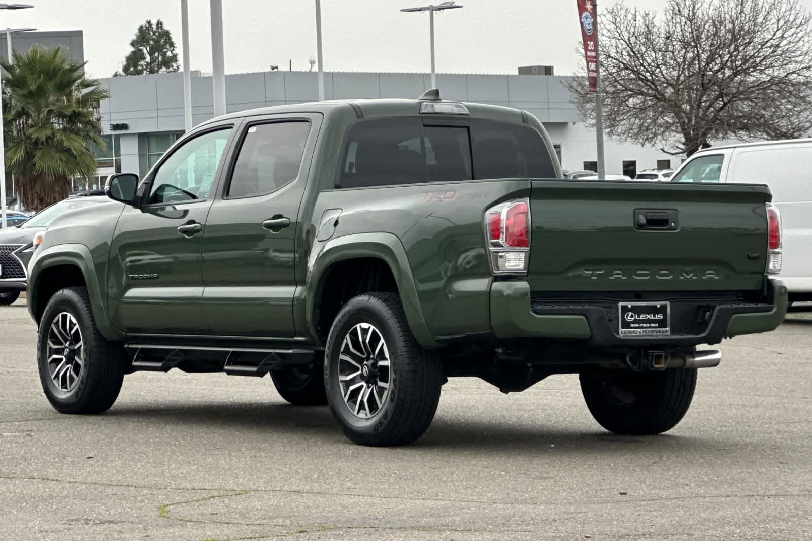 Thumbnail: 2022 Toyota Tacoma - 7