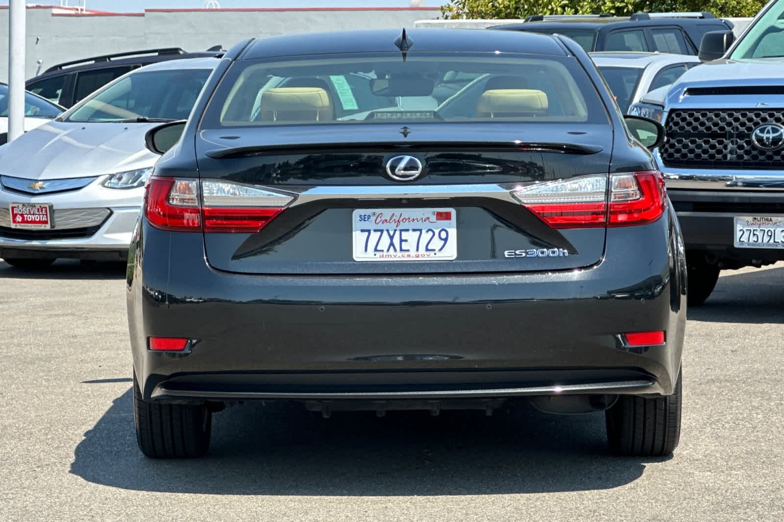 Thumbnail: 2017 Lexus ES - 8