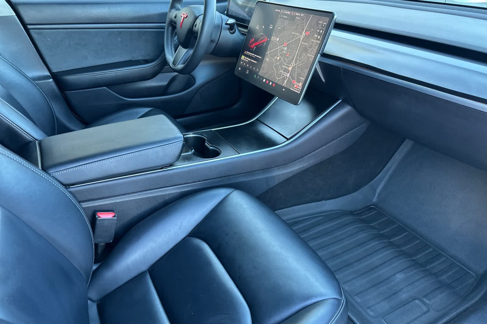 Thumbnail: 2019 Tesla Model 3 - 16