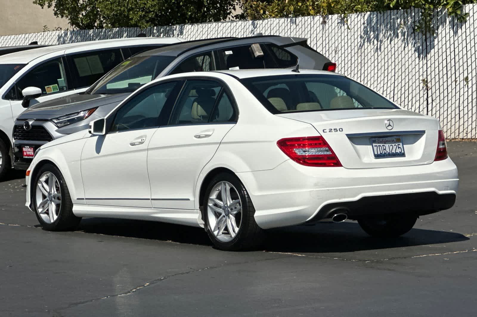 Thumbnail: 2014 Mercedes-Benz C-Class - 7