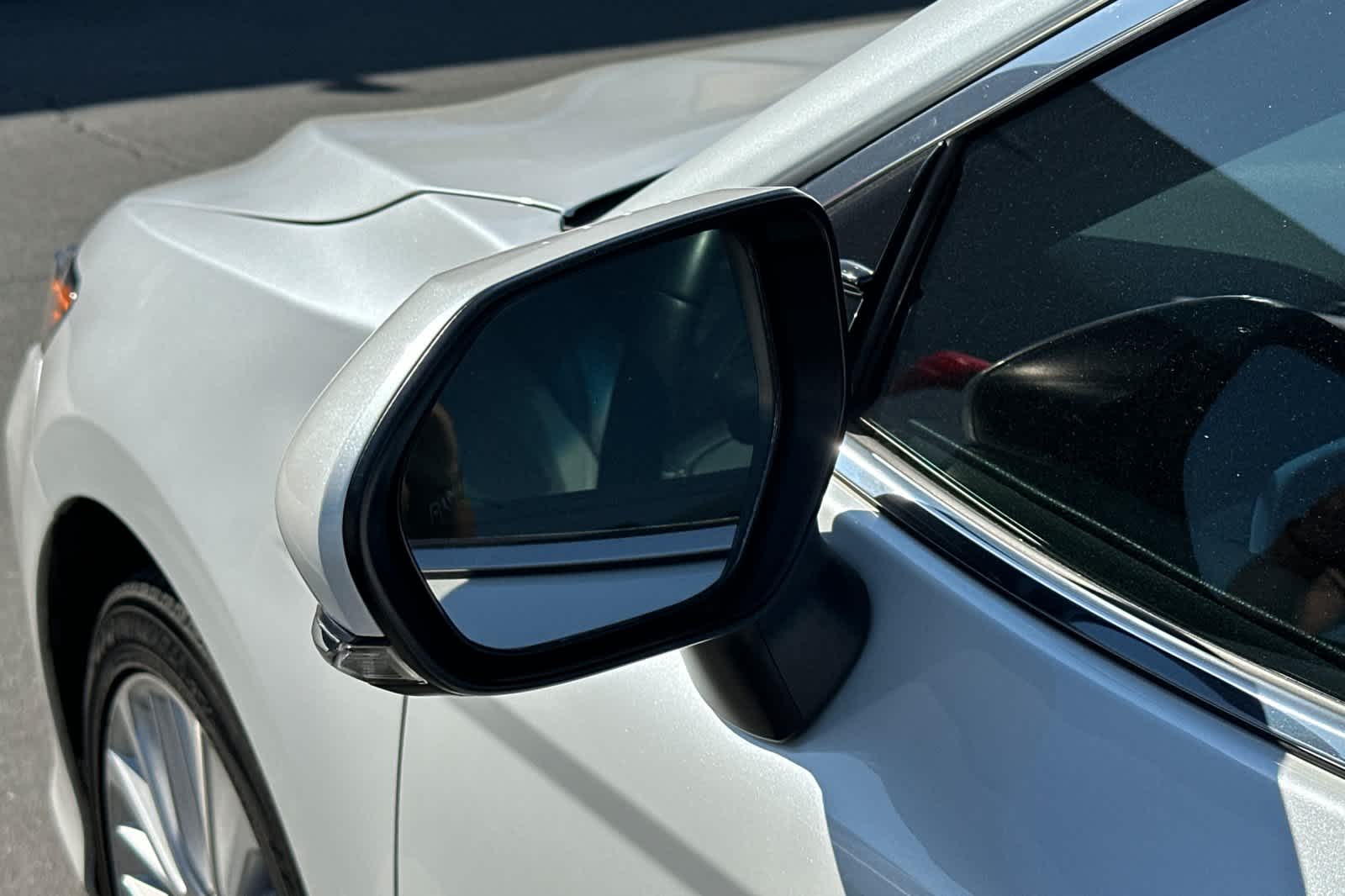 2018 Toyota Camry XLE 20