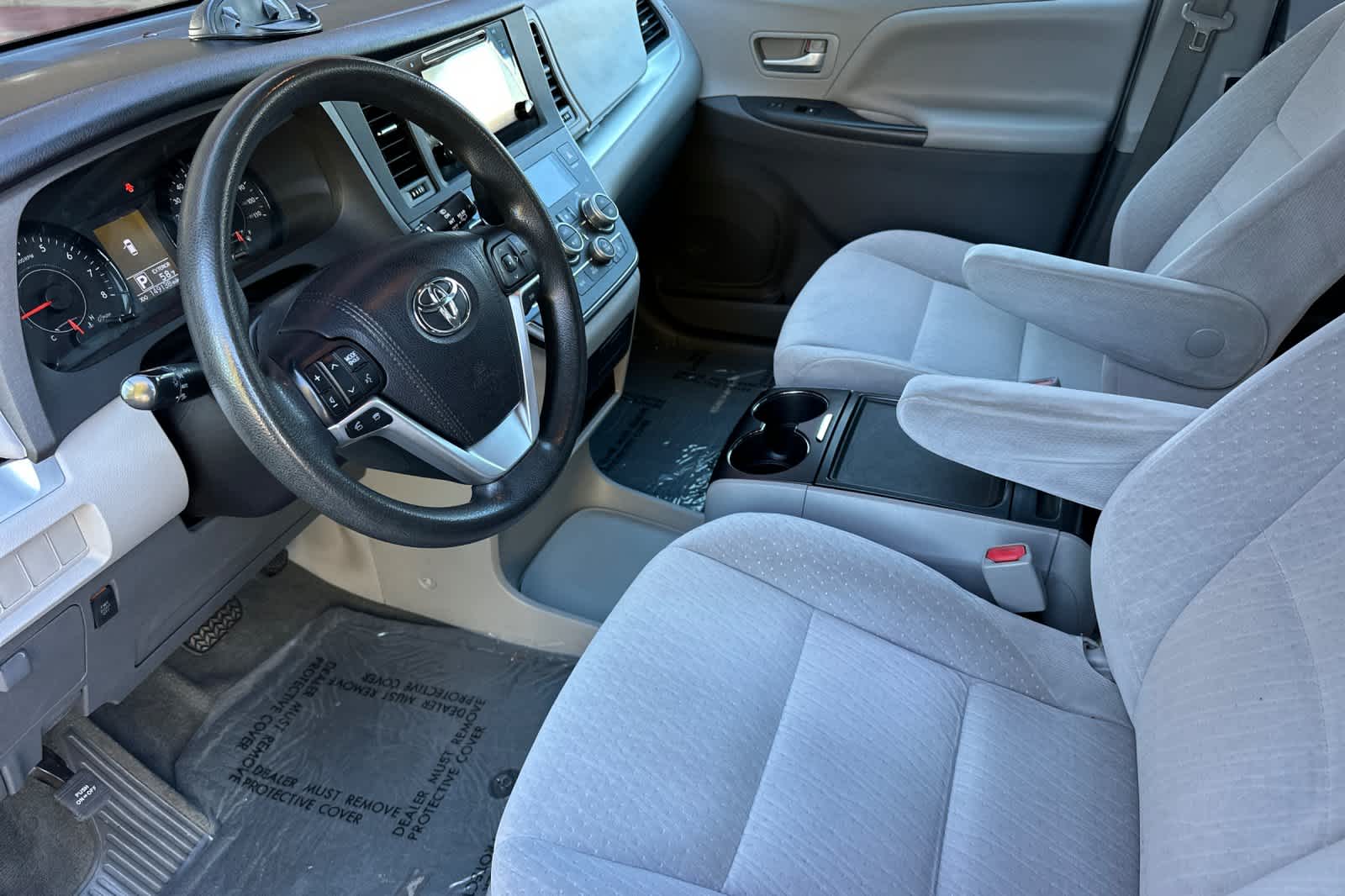 Thumbnail: 2015 Toyota Sienna - 11