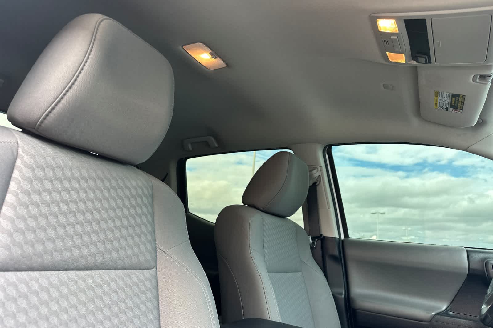 Thumbnail: 2020 Toyota Tacoma - 16