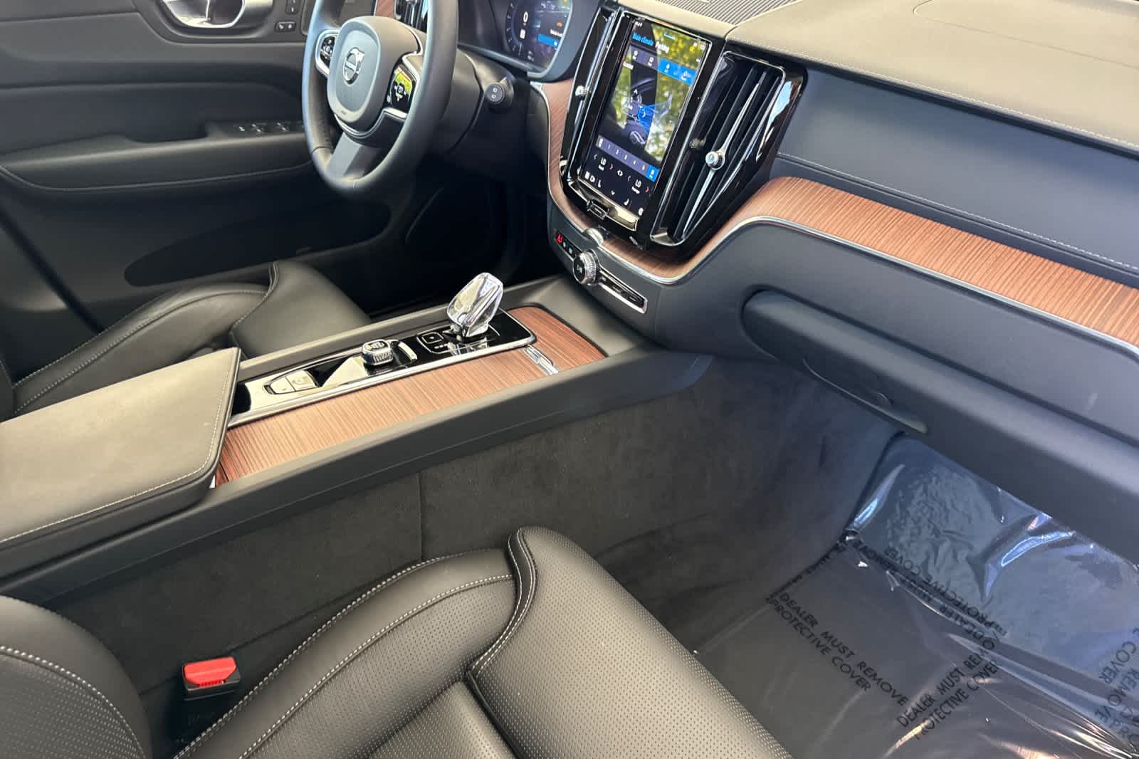 Thumbnail: 2024 Volvo XC60 - 15