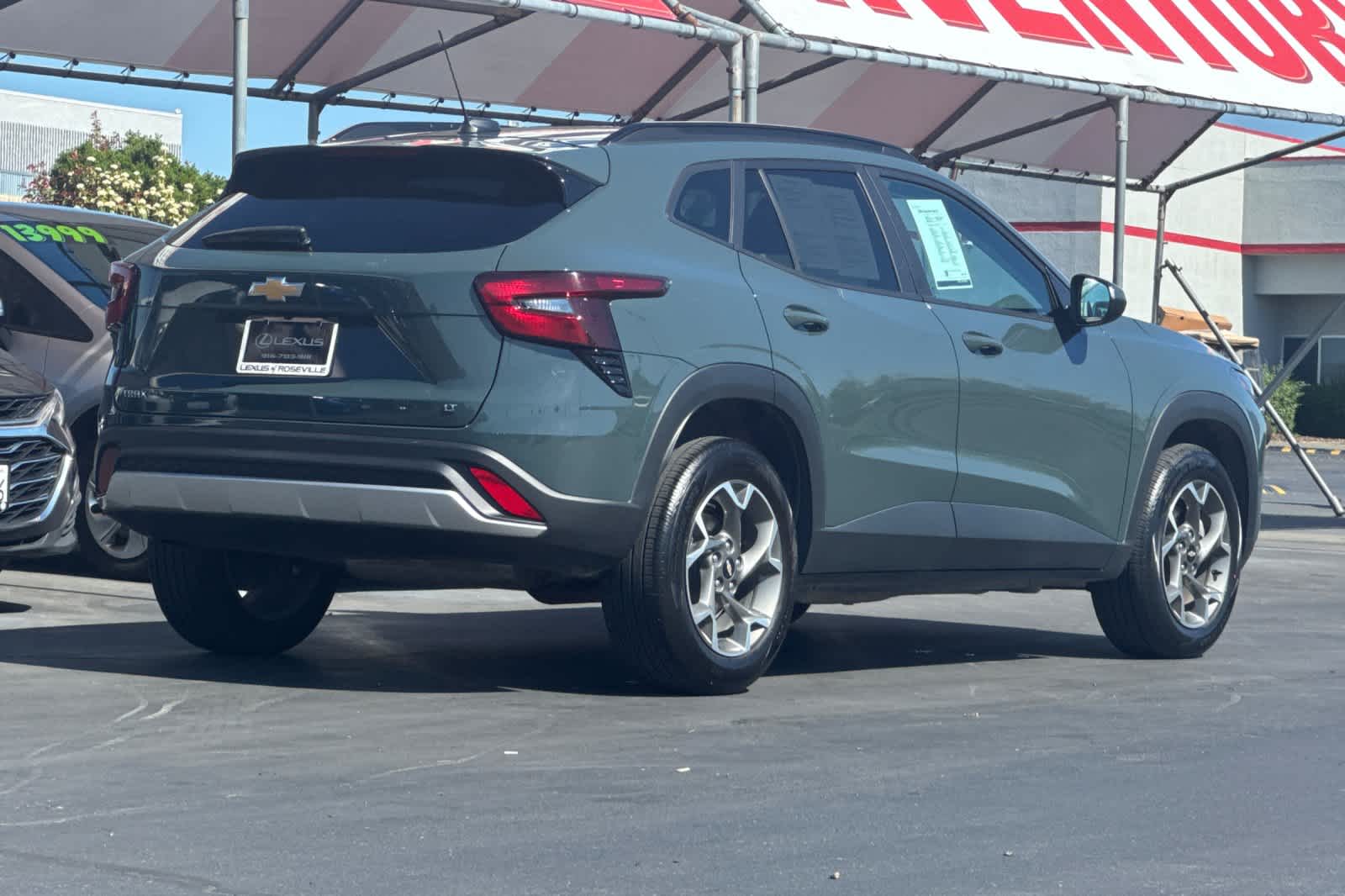 Thumbnail: 2025 Chevrolet Trax - 2