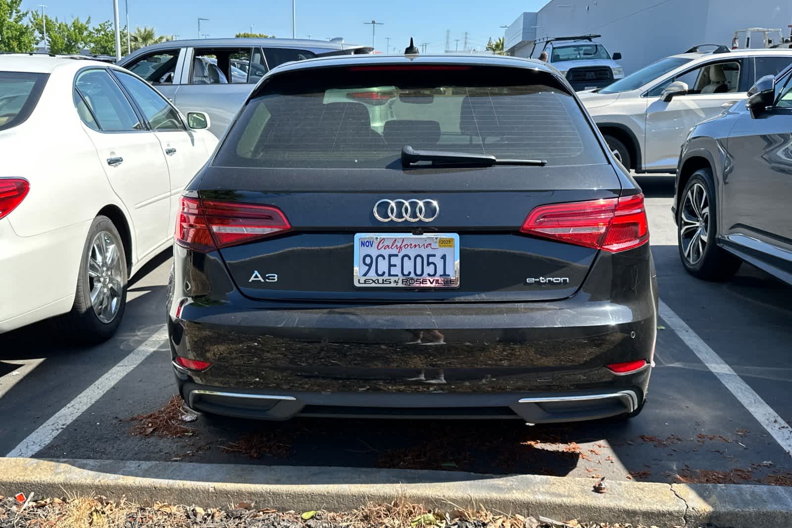 Thumbnail: 2017 Audi A3 e-tron - 5