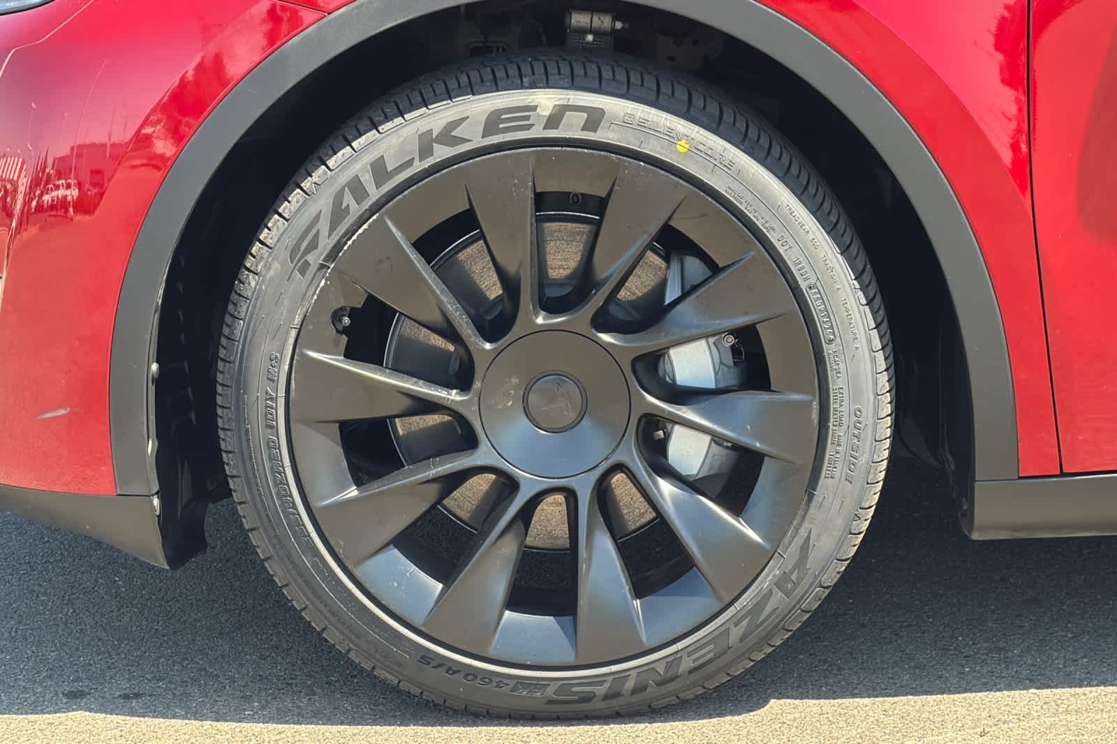 Thumbnail: 2024 Tesla Model Y - 28