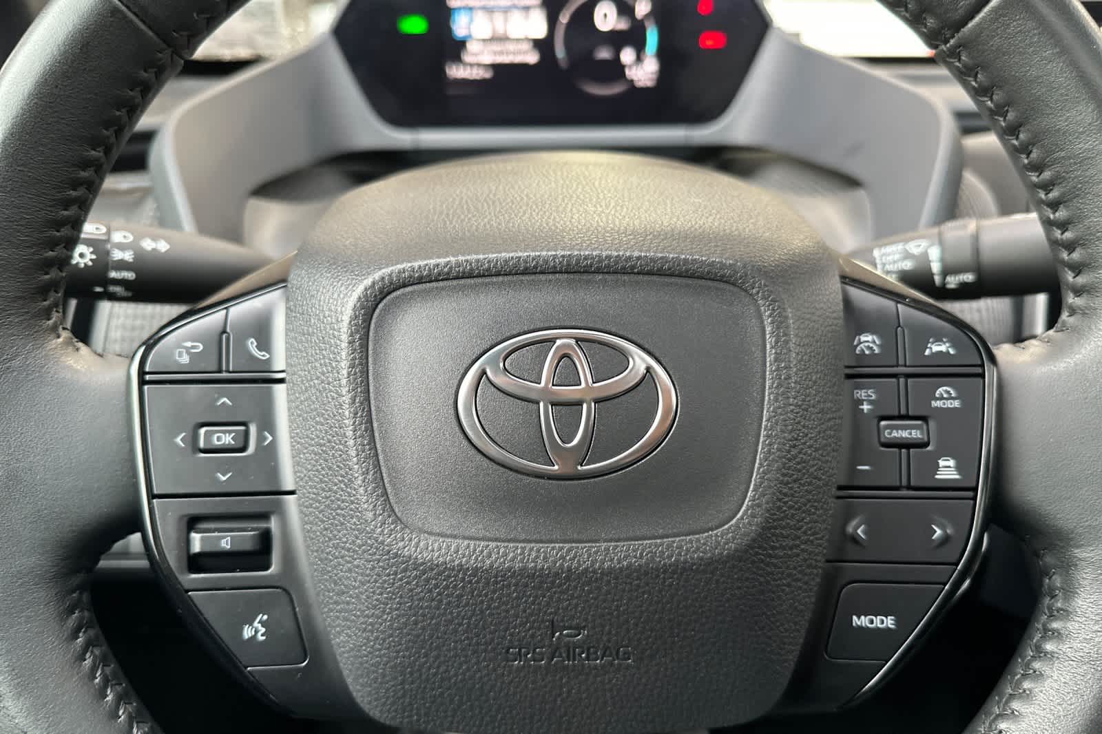 Thumbnail: 2023 Toyota bZ4X - 25