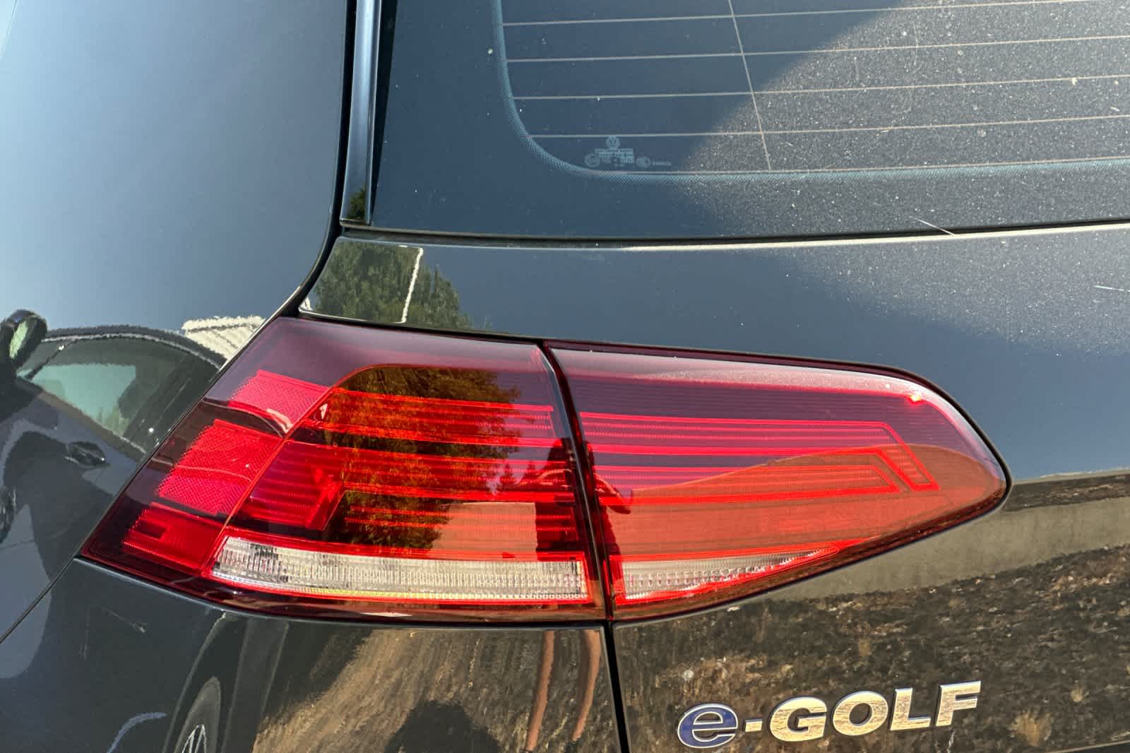 Thumbnail: 2019 Volkswagen e-Golf - 15