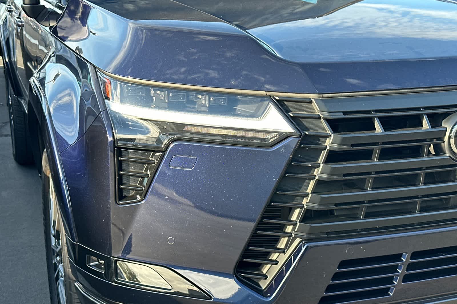 Thumbnail: 2024 Lexus GX - 7