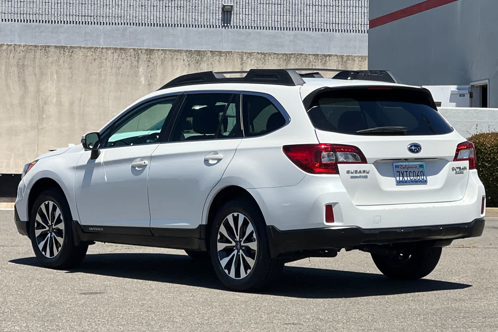 Thumbnail: 2017 Subaru Outback - 7
