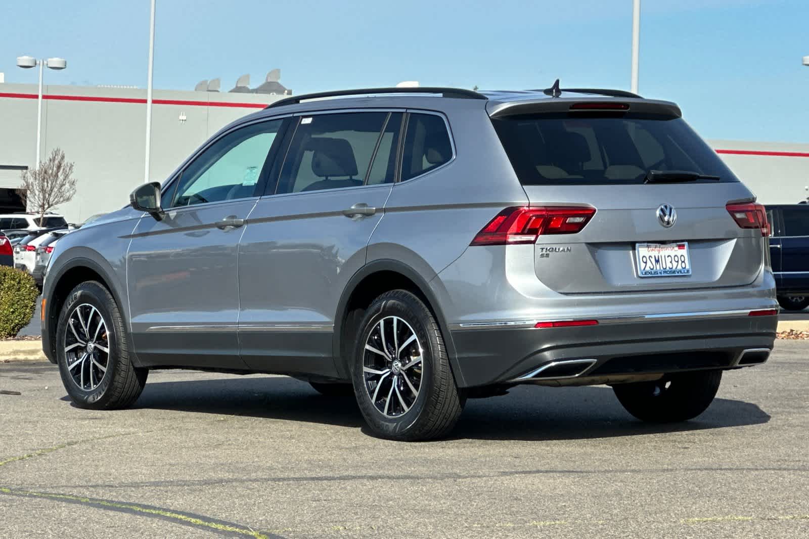 Thumbnail: 2021 Volkswagen Tiguan - 7
